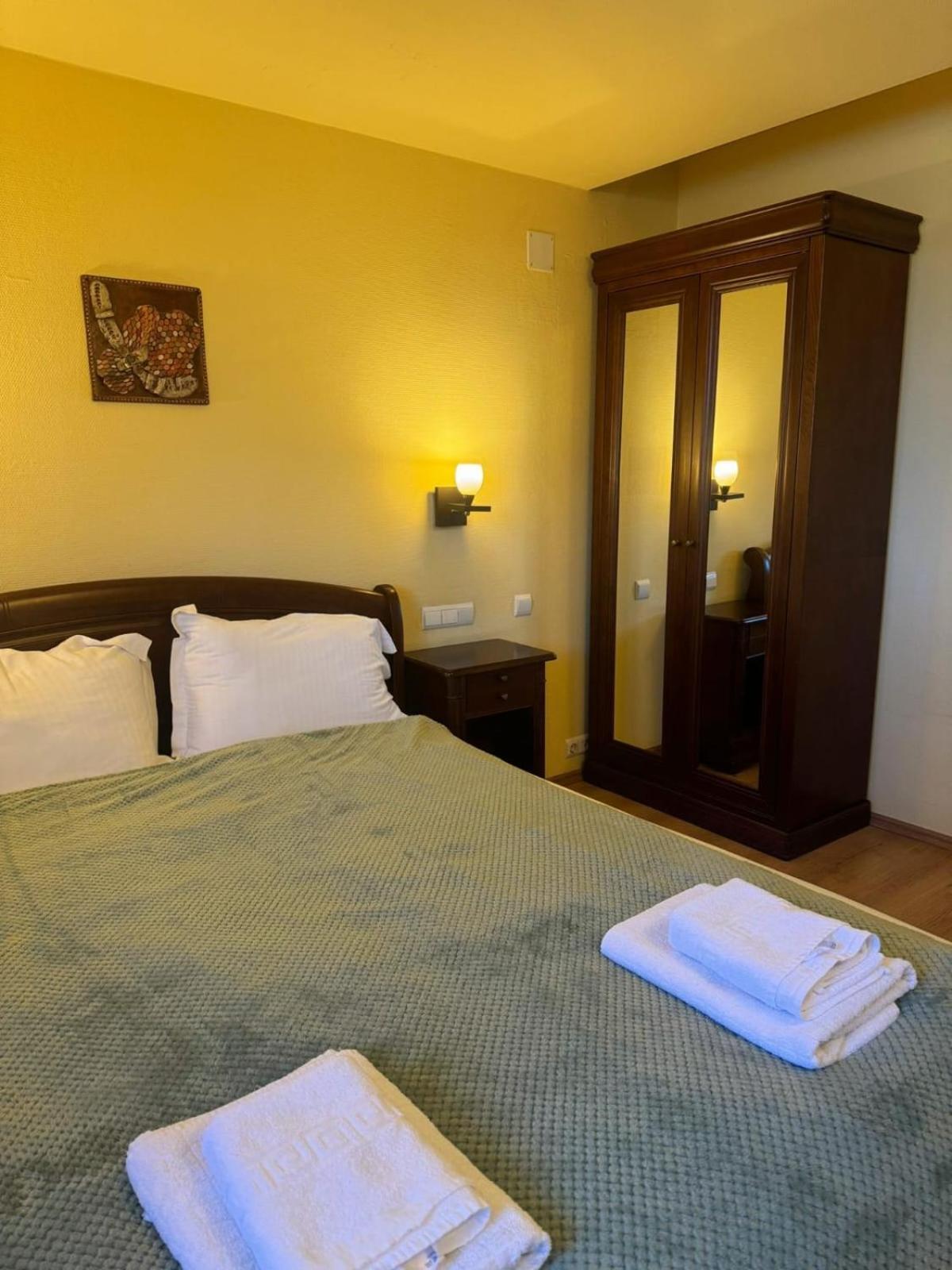 La Cuib Cristian Sibiu Hotell Exteriör bild