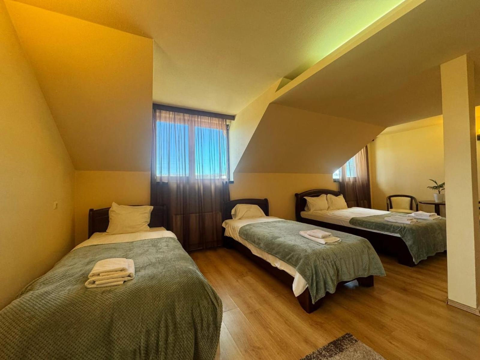 La Cuib Cristian Sibiu Hotell Exteriör bild