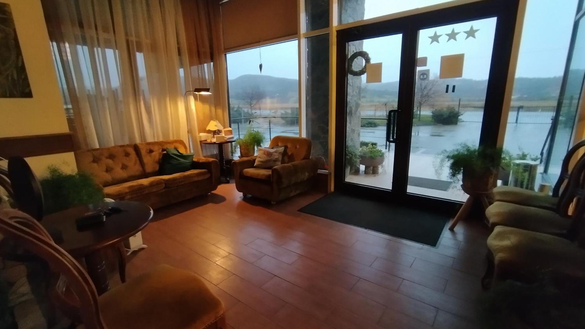 La Cuib Cristian Sibiu Hotell Exteriör bild