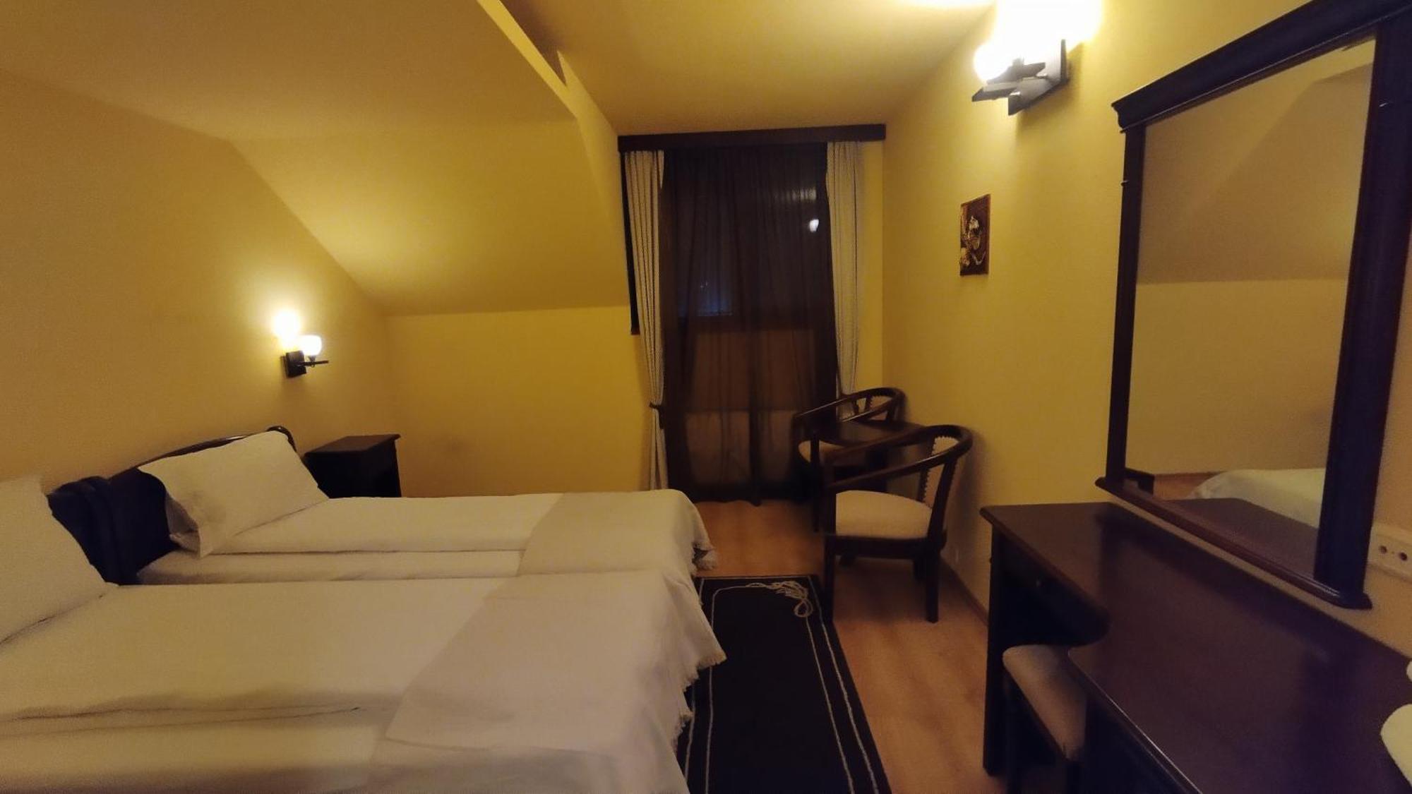 La Cuib Cristian Sibiu Hotell Exteriör bild
